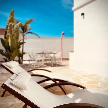 Casa Terranova Beachhouse オリーバ