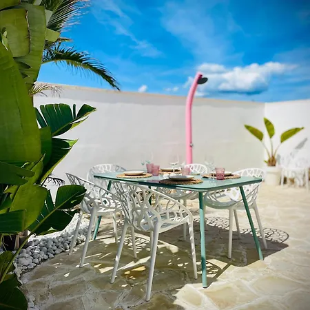 Casa Terranova Beachhouse 別荘 オリーバ